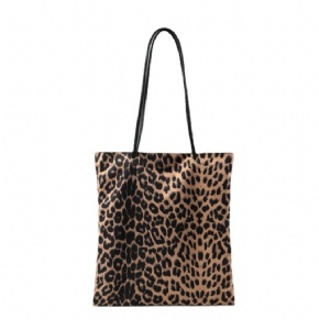 Leopard print plush bag